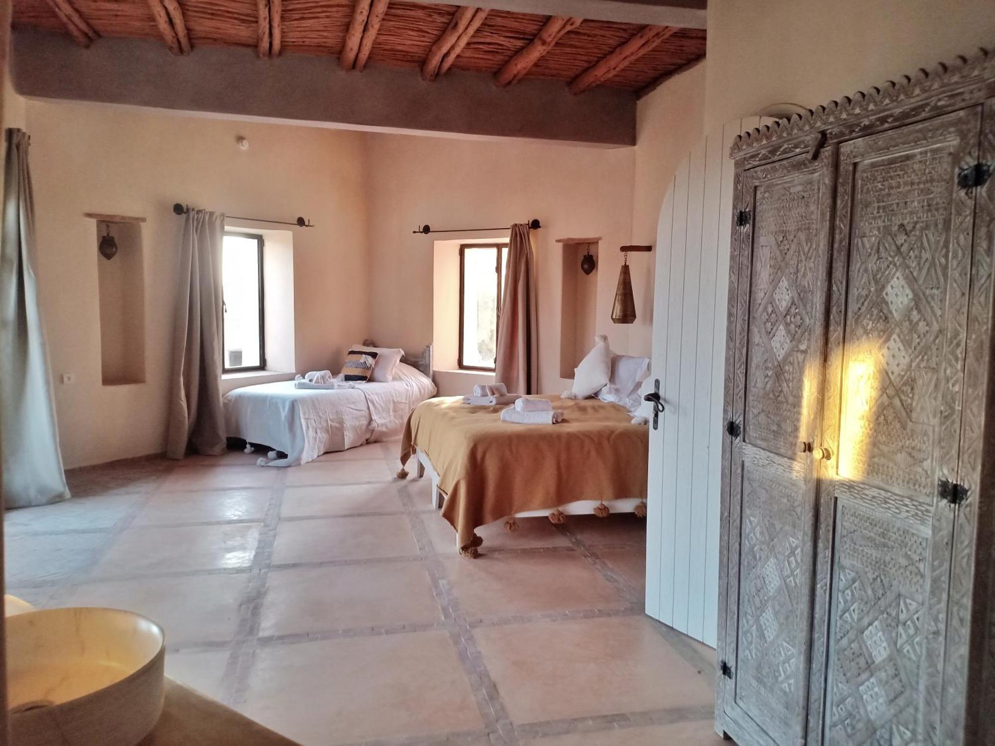 ホテル Le Hameau Des Cascades Aghanaje エクステリア 写真