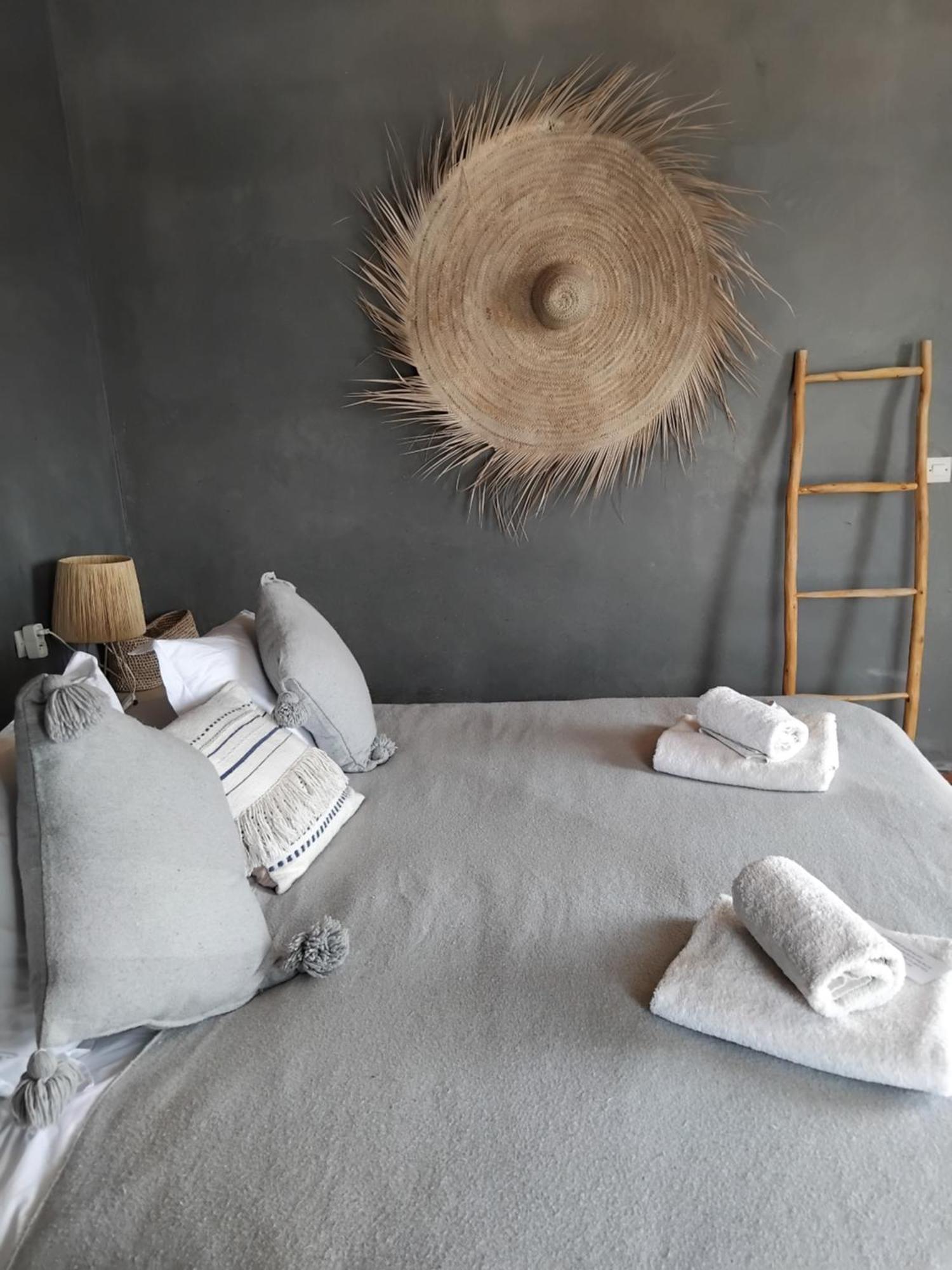 ホテル Le Hameau Des Cascades Aghanaje エクステリア 写真